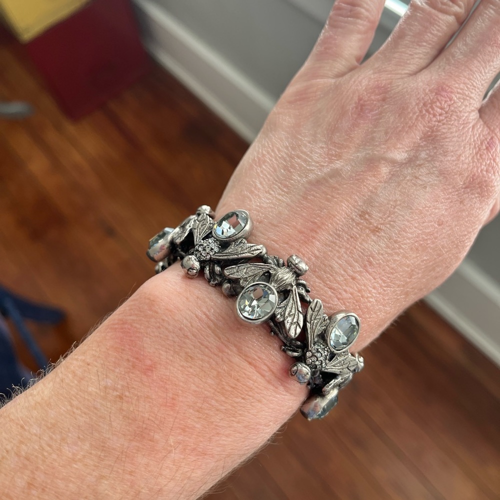 Alexander McQueen Bee Bracelet - Picture 5 of 17